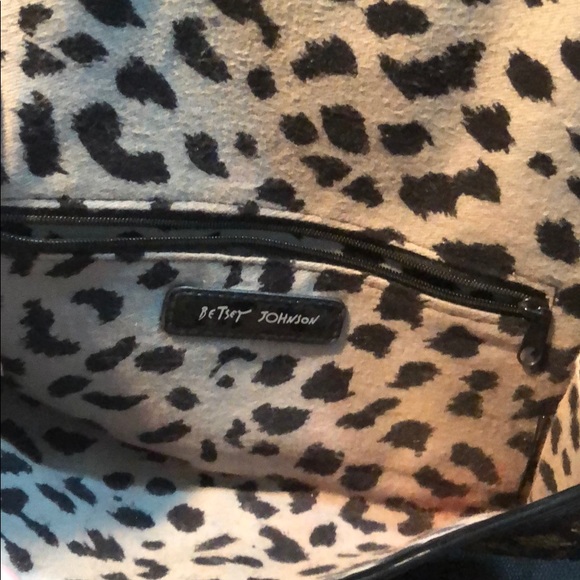 🛼Betsey Johnson Clutch - Picture 6 of 11